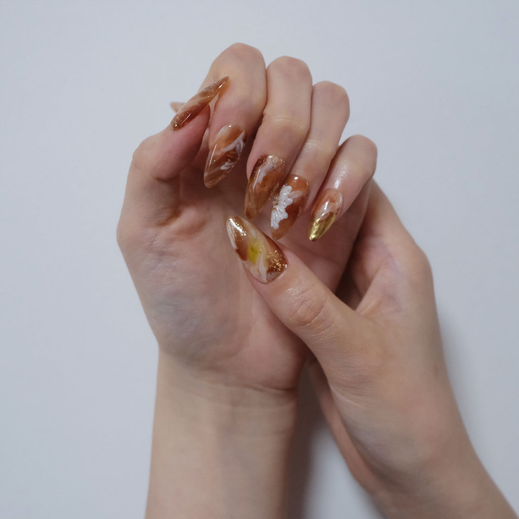 Amber Marble Bloom