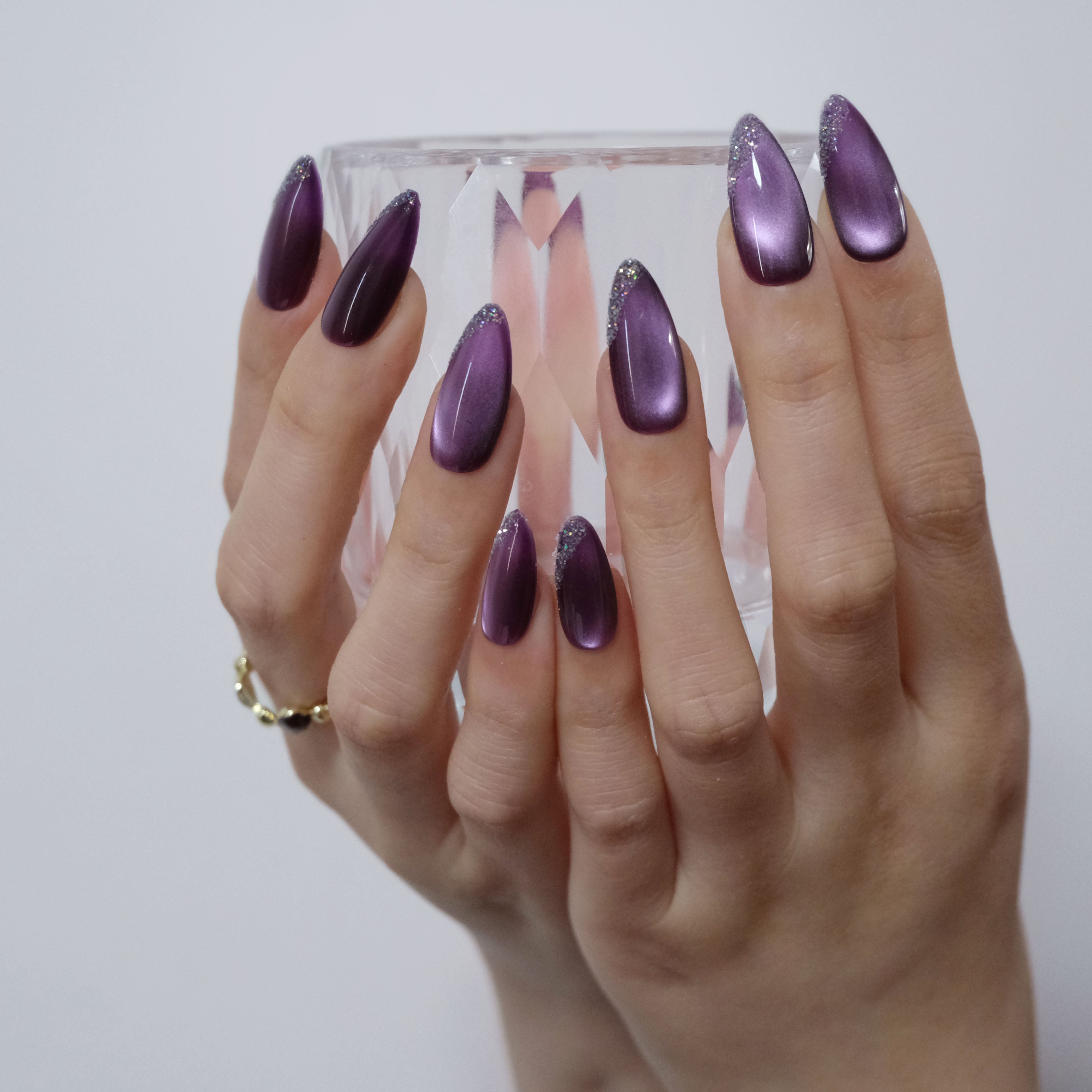 Amethyst Solid Color Cat' Eye